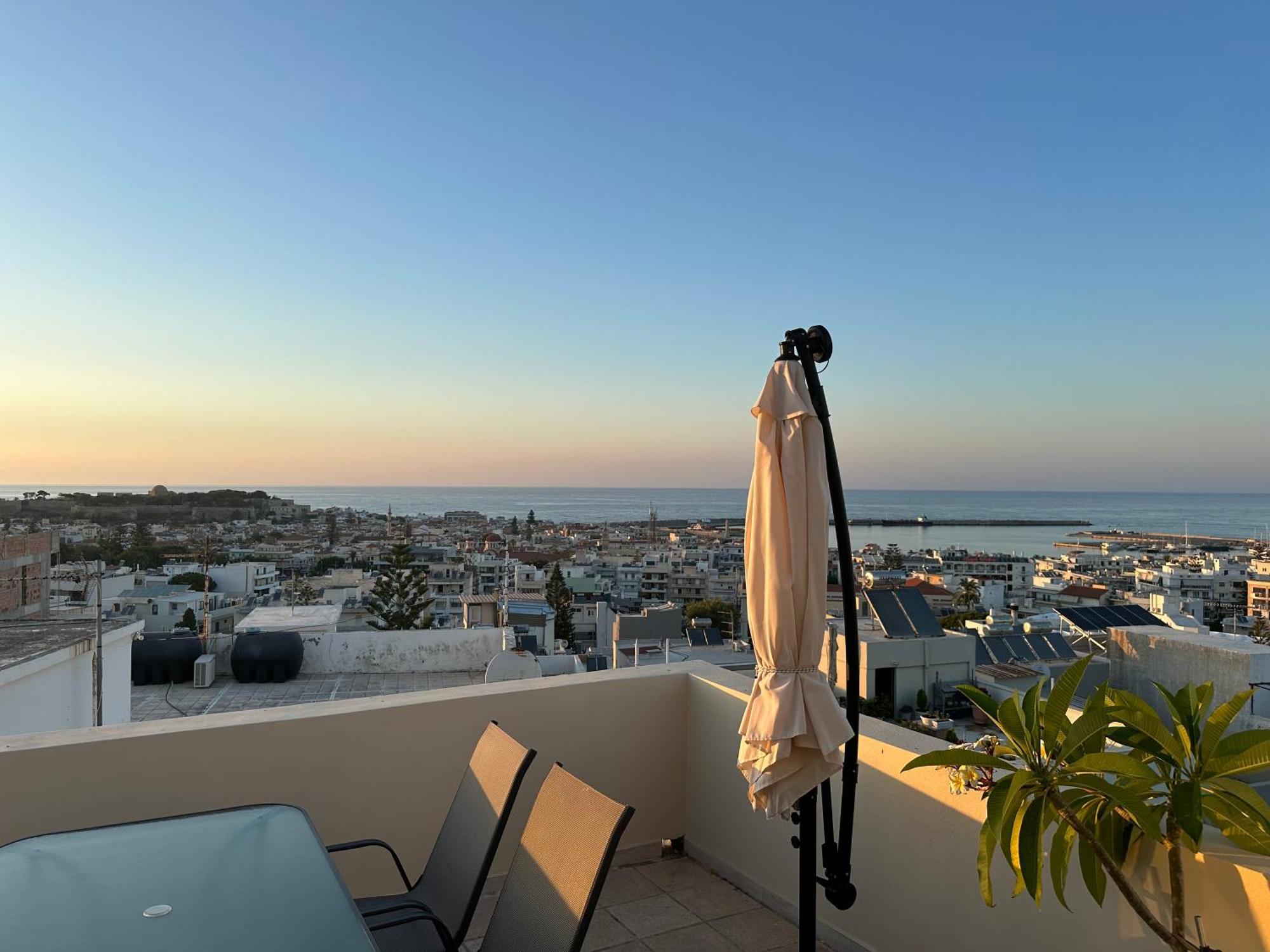 Nikolaos Seaview *