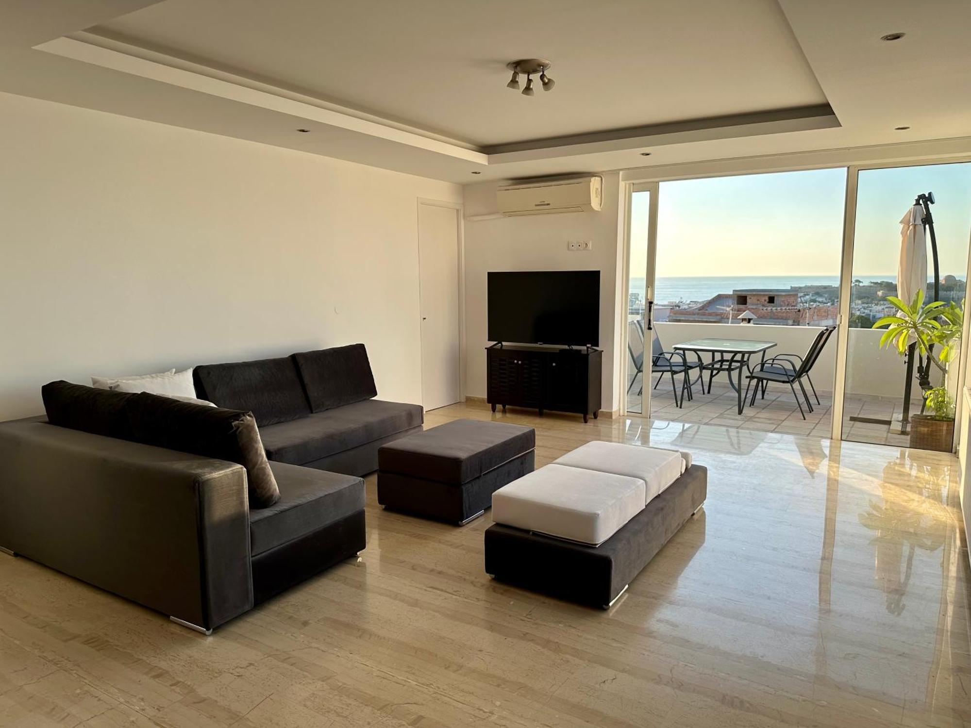 Nikolaos Seaview *