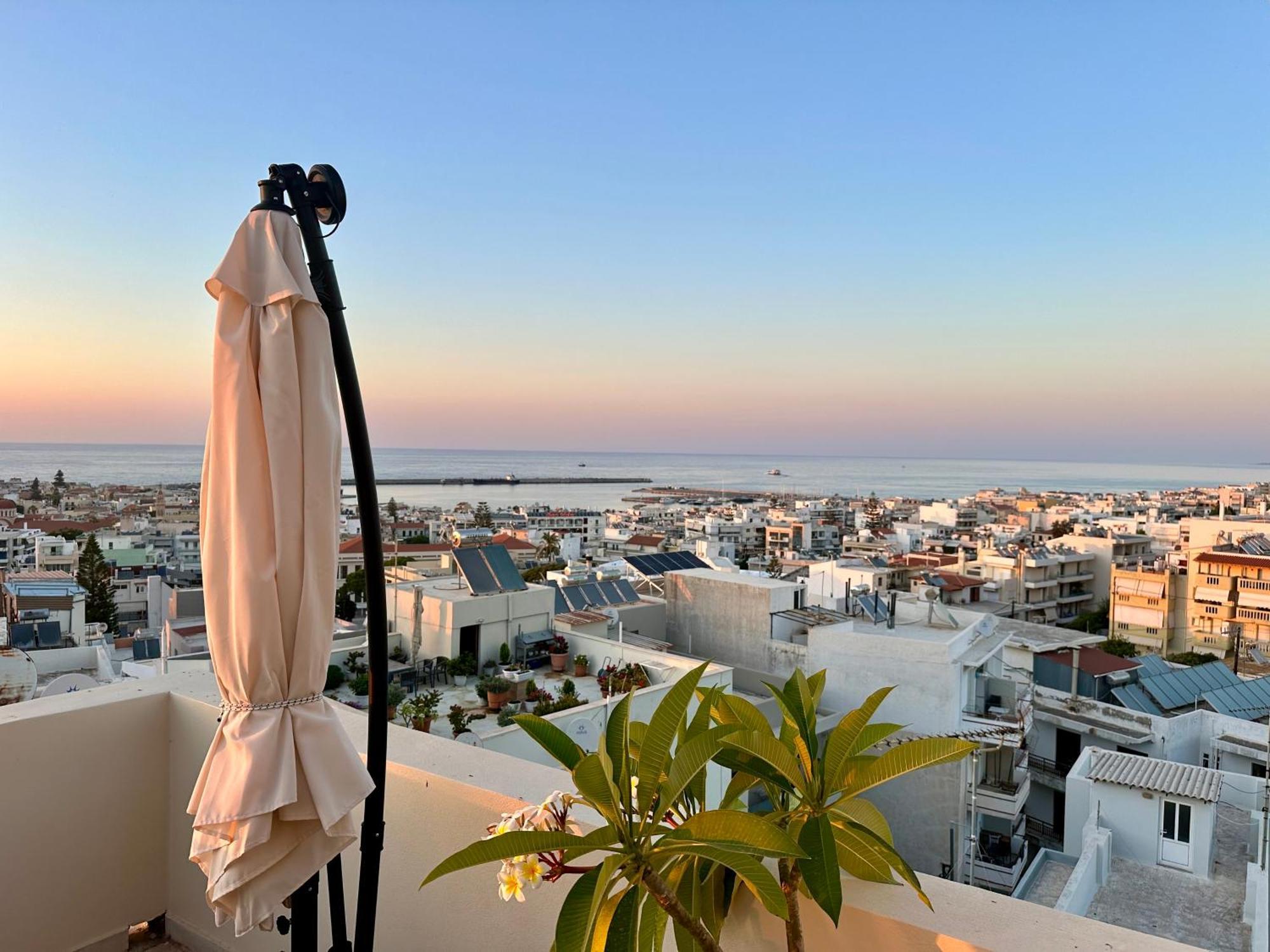 Nikolaos Seaview *