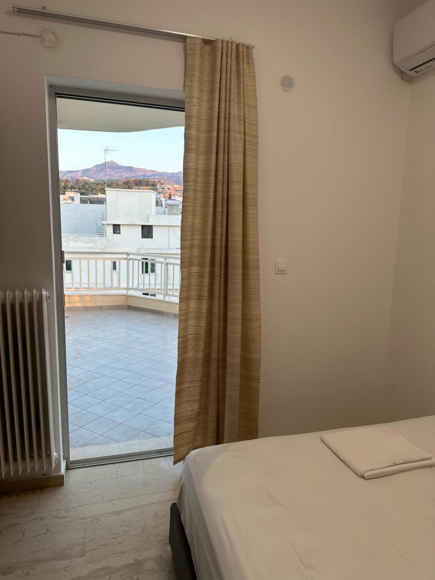 Nikolaos Seaview Rétino